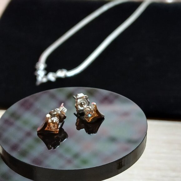 Vintage Avon Silver Tone Necklace & Earrings Costume Jewelry Set #23W - Picture 10 of 16